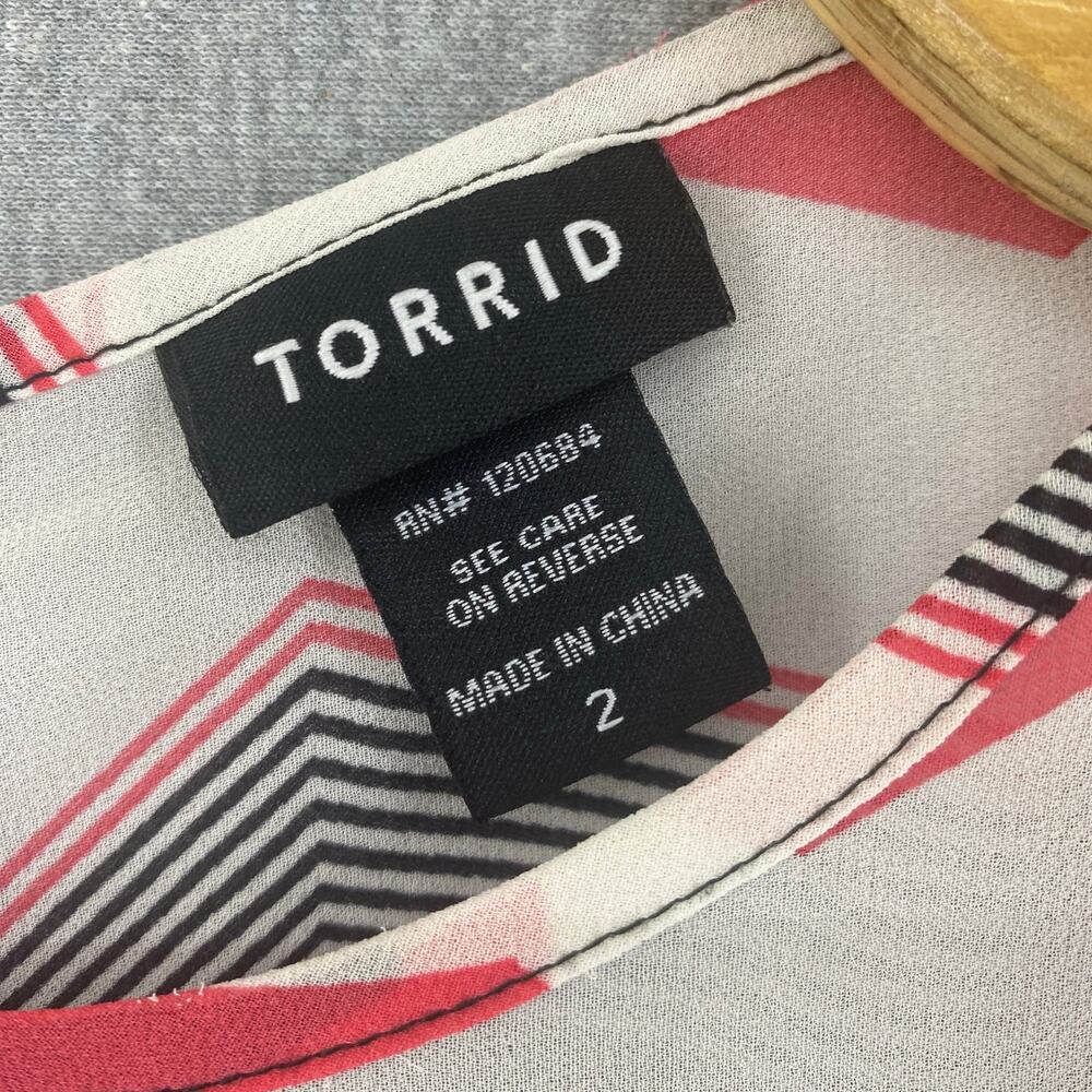 TORRID Sheer‎ Blouse Chevron Pattern Button Back Women 2 - Picture 2 of 5